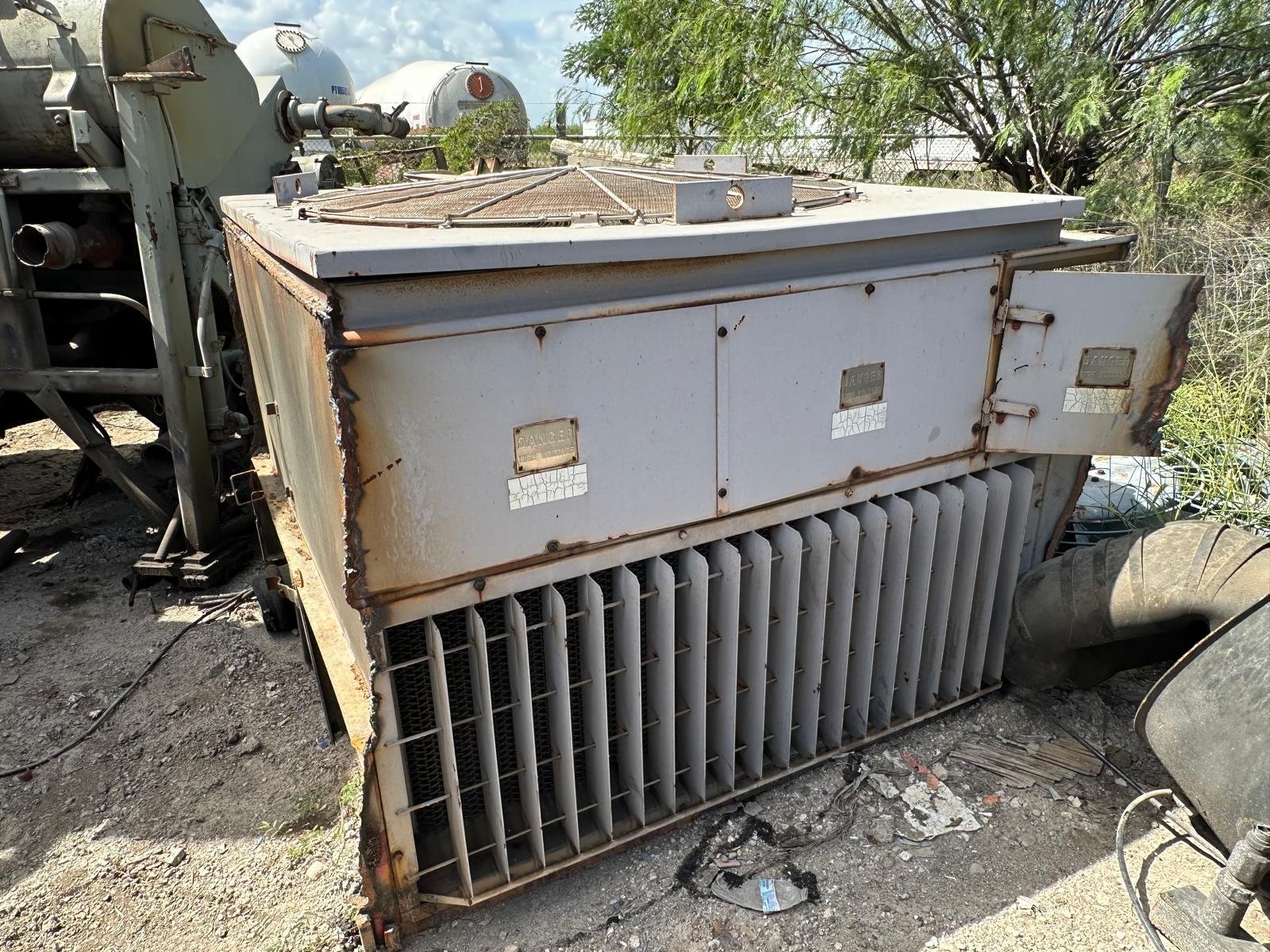 Locomotive radiator